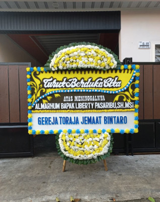 Papan Bunga Duka di Risei Sayati